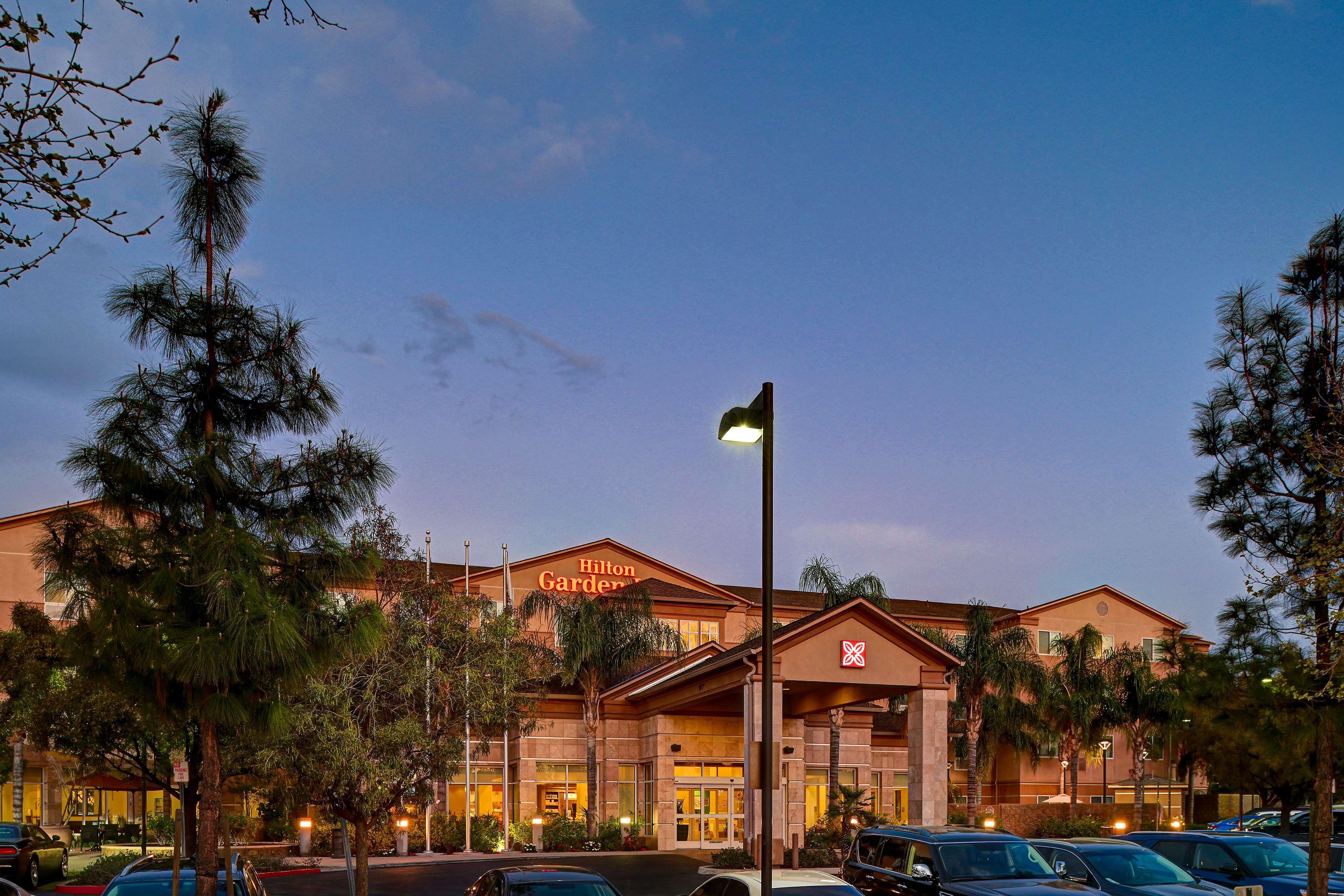 Hilton Garden Inn San Bernardino Eksteriør billede